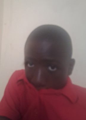 Ontiomo из Kinshasa 19 лет
