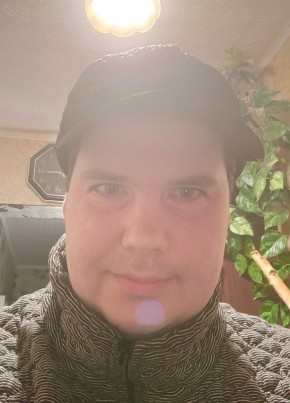 Aleksandr, 31, Russia, Seversk