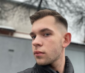 Aleksandr, 20, London