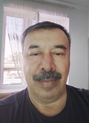 Роман