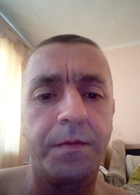 Михаил Чирич, 42, Россия, Свободный