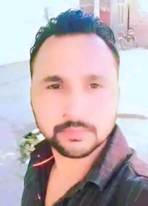 Rohit Kumar, 36, India, Muktsar