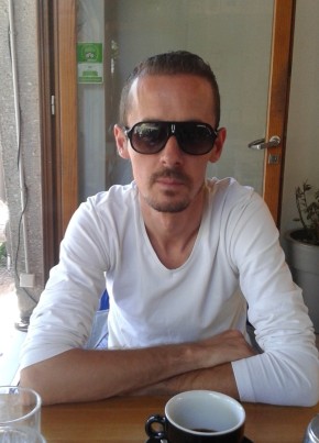 Giorgos, 43, Ελληνική Δημοκρατία, Καλλιθέα