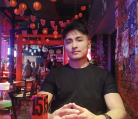 Emir, 22, Moscow