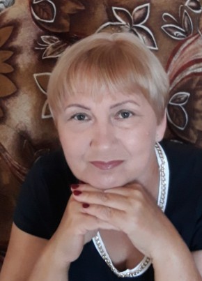 Елена, 63, Россия, Калниболотская