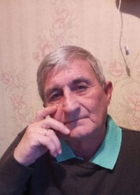 Игорь из Полевскоя 64 года