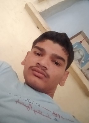 Neeraj, 18, India, Hisar