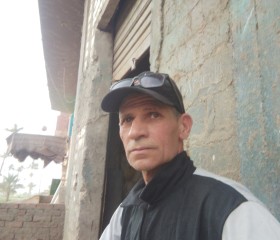 احمد حسين, 56, Cairo
