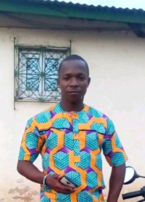 Firmin, 18, République Togolaise, Lomé