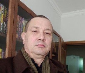 Олег, 50 лет, Астрахань