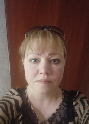 Анна, 40, Россия, Великий Новгород