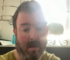 Paul, 39, Glasgow