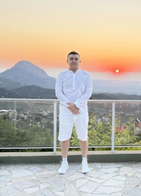 Эмиль из Екатеринбурга 31 год