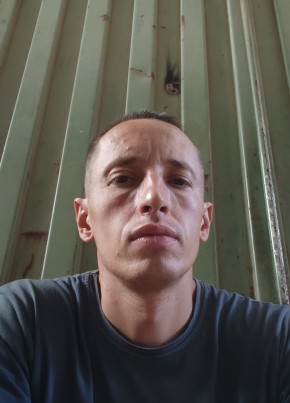 Дмитрий из Мариуполи 38 лет