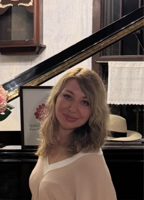 Oksana, 47, Russia, Moscow