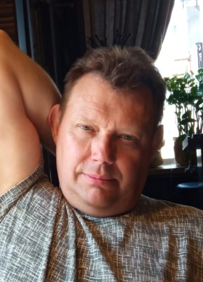 Михаил из Бийска 42 года