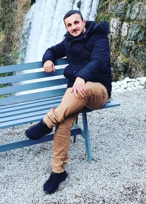 Gzim, 21, Republika Slovenija, Celje