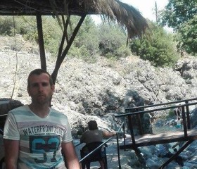 Gjorgji, 46, Sellye