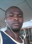 Kevin, 38  , Libreville