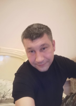 александр из Симферополи 39 лет