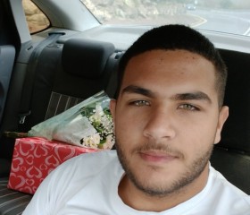 Fadi, 21, Sakhnin