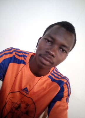 Gauthier, 26, République centrafricaine, Bangui