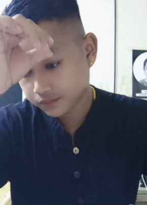 Soe из Klang 18 лет