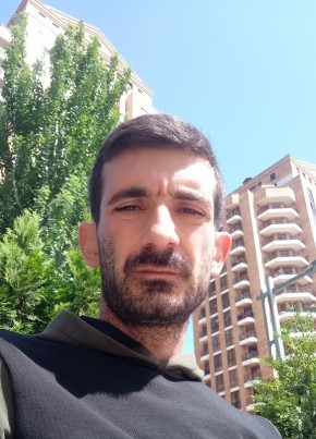 Hayk Karapetyan, 36, Հայաստանի Հանրապետութիւն, Երեվան