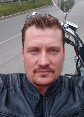 Олег из Челябинска 47 лет