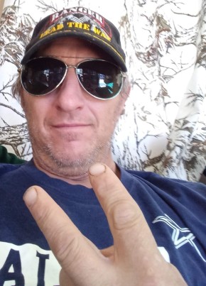 Phil, 54, United States of America, Groves