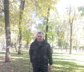 Виталий, 48 лет, Шахты