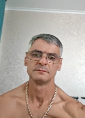 Сурен из Тазовския 47 лет