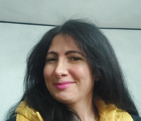 Laura, 41 год, București