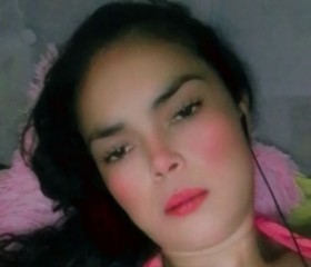 Claudia, 29, Medellin
