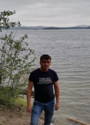 Руслан из Березники 36 лет
