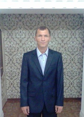 Maksim, 43, Russia, Georgiyevsk