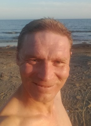 Дмитрий из Южно-Сахалинска 43 года