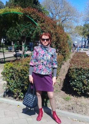 Алена, 58, Россия, Алушта