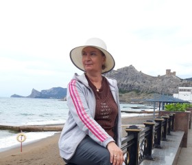 Наталия, 65 лет, Санкт-Петербург