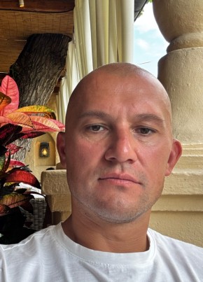 Дмитрий из Ухты 43 года