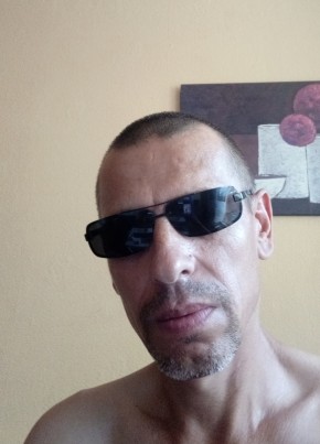 Sasha, 42, Russia, Yekaterinburg