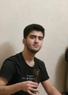 Мухаммад из Иваново 18 лет