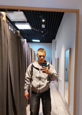 Павел из Санкт-Петербурга 18 лет