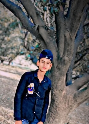 MEHERBAN ANSARI, 18, India, Najībābād