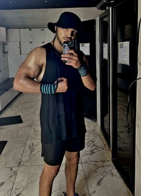 Amine из تونس 20 лет