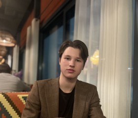 Georgiy, 18, Saint Petersburg