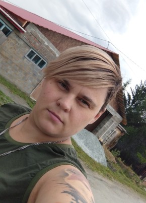Валерия, 37, Россия, Кировград