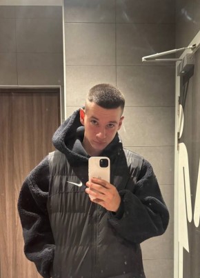 Макс из Балашихи 21 год