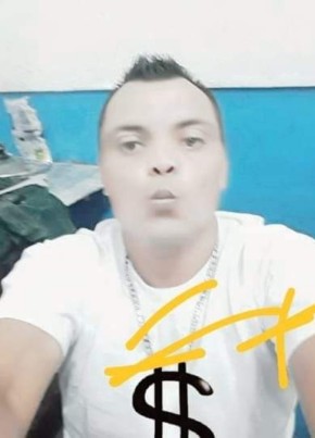 Rafael Fernandez, 40, República de Nicaragua, Managua