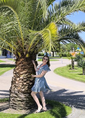 Ирина из Луганска 46 лет